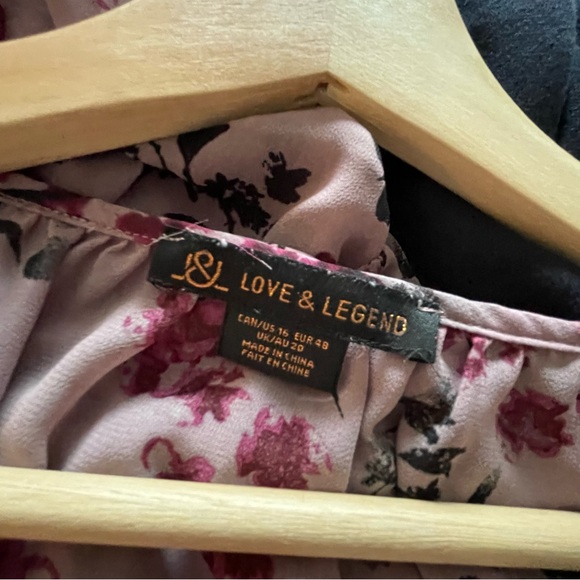 Love and Legend Flowy Sheer Blouse - Picture 4 of 5